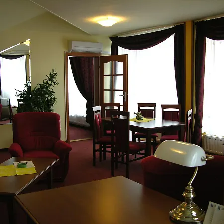 Hotel Jaskółka-3